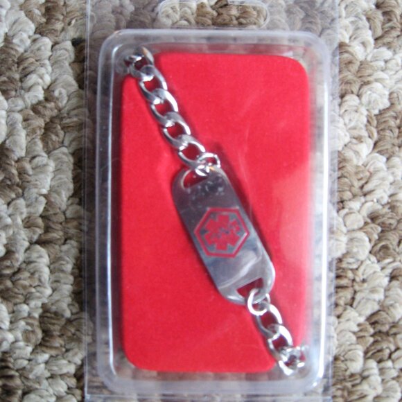 MedLine Diabetic Medical Alert ID Bracelet 7.5" Stainless Steel New... - Picture 1 of 2